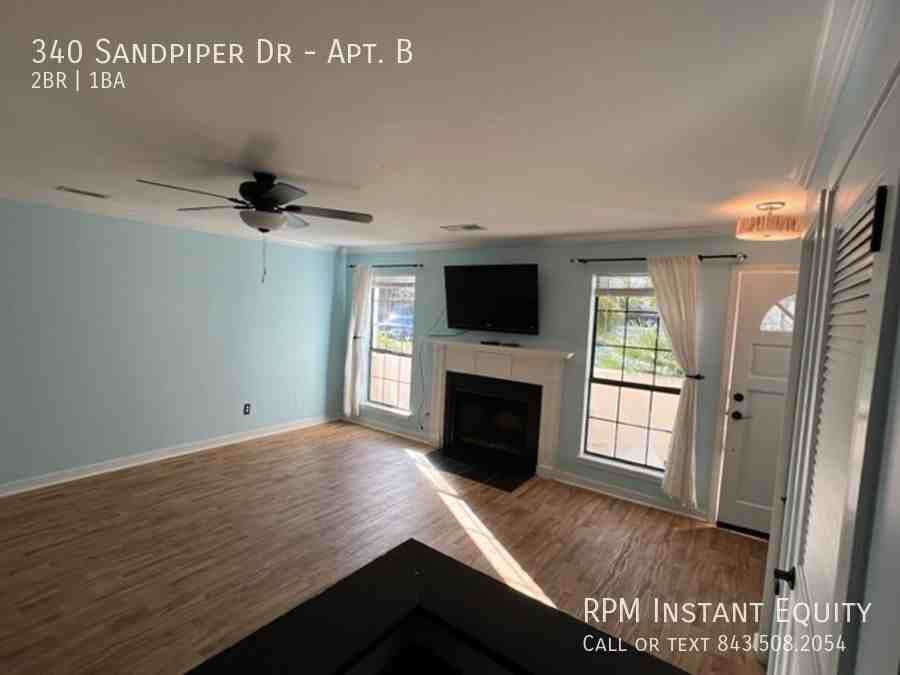 340 Sandpiper Dr #B - Photo 5 of 15