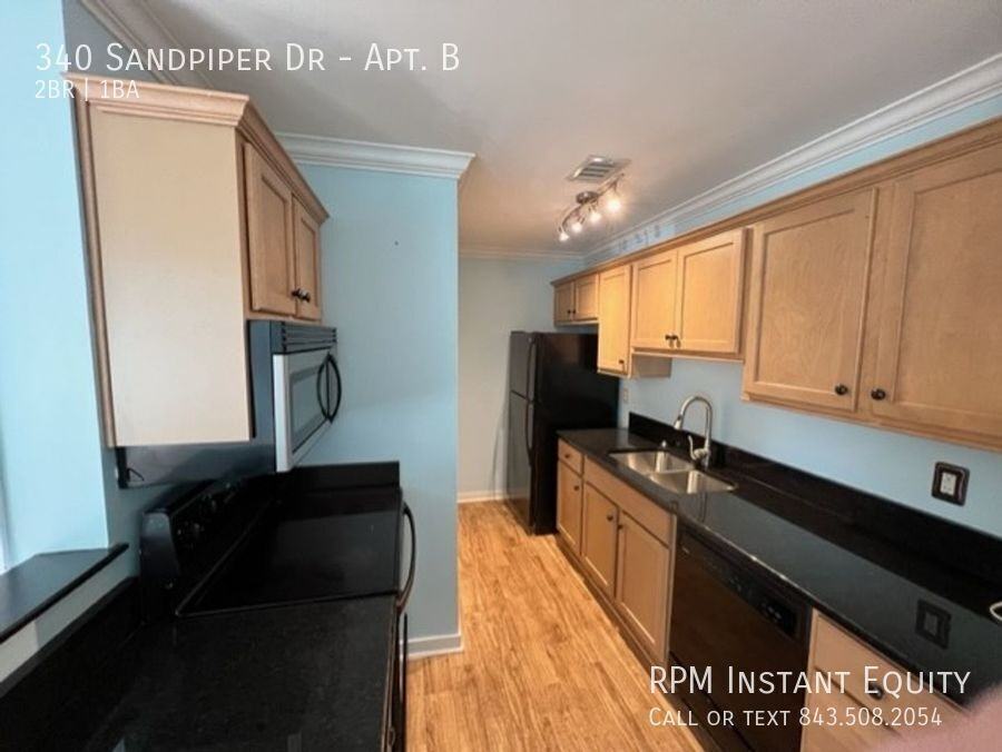 340 Sandpiper Dr #B - Photo 6 of 15