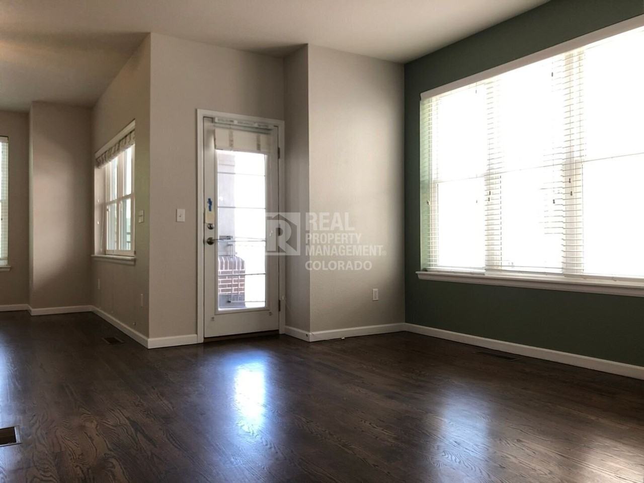 404 S Reed St - Photo 5 of 29