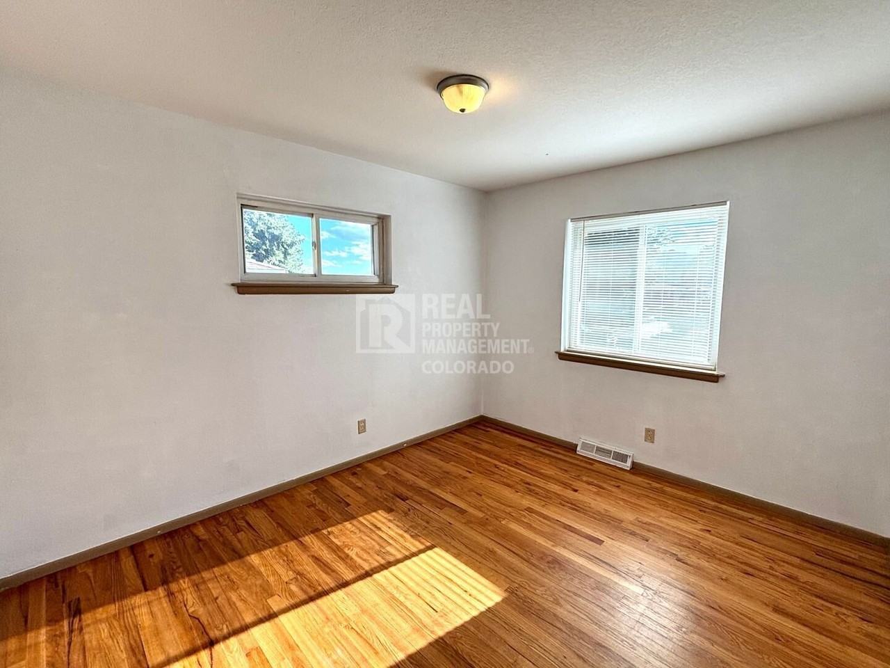 609 Placid Rd - Photo 5 of 23