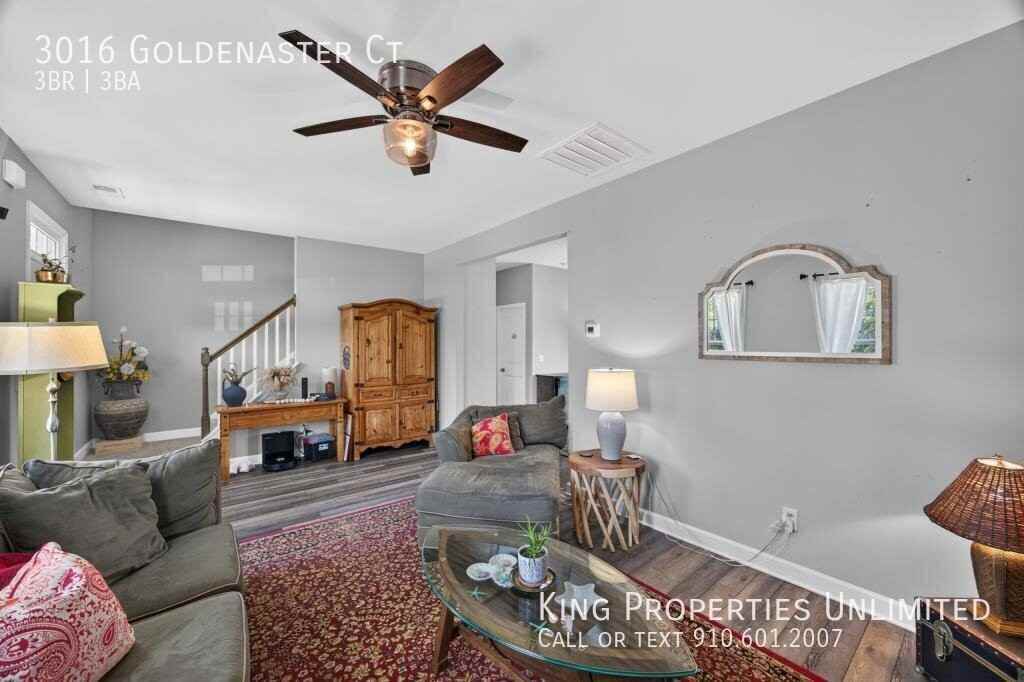 3016 Goldenaster Ct - Photo 4 of 38