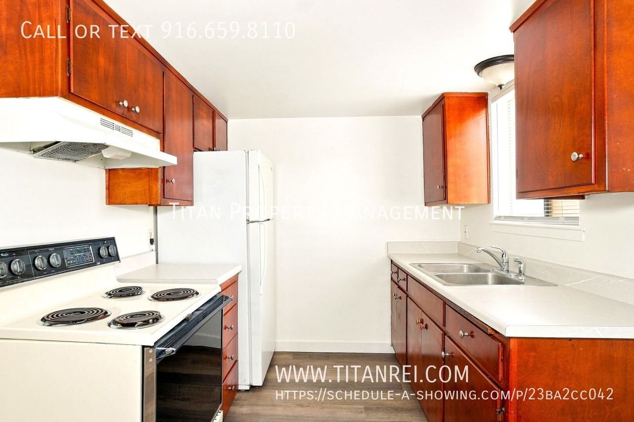 4400 Greenholme Dr #D - Photo 7 of 13
