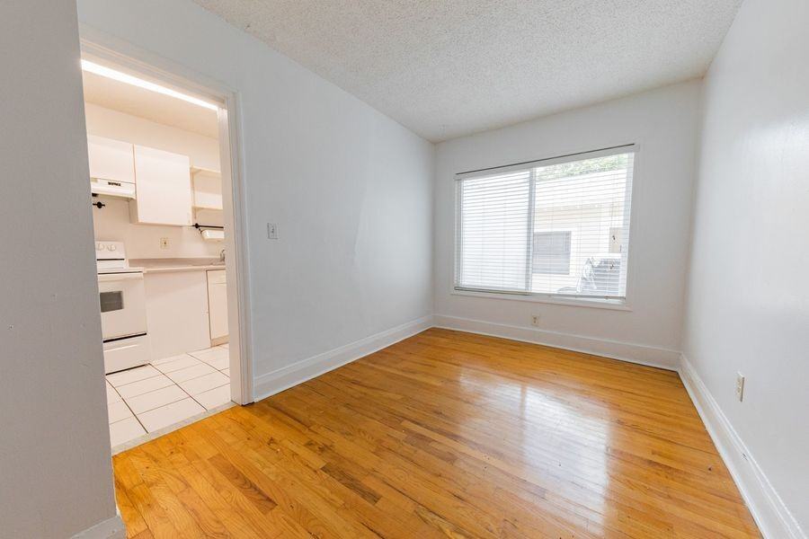 3002 W Sitios St #B - Photo 4 of 8