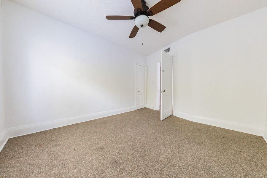 3002 W Sitios St #B - Photo 6 of 8