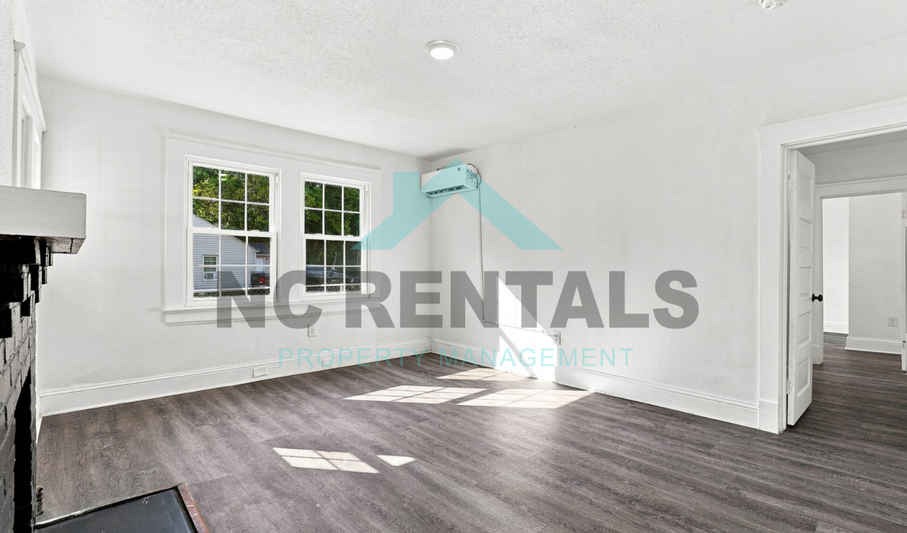 1309 Carolina St E - Photo 6 of 34