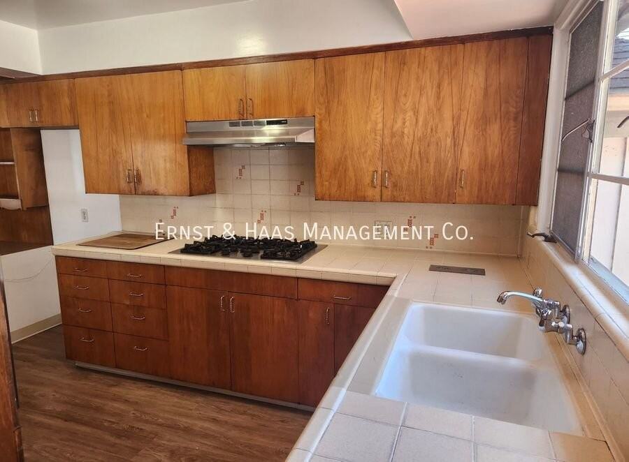 1079 E Terrace Dr - Photo 6 of 22