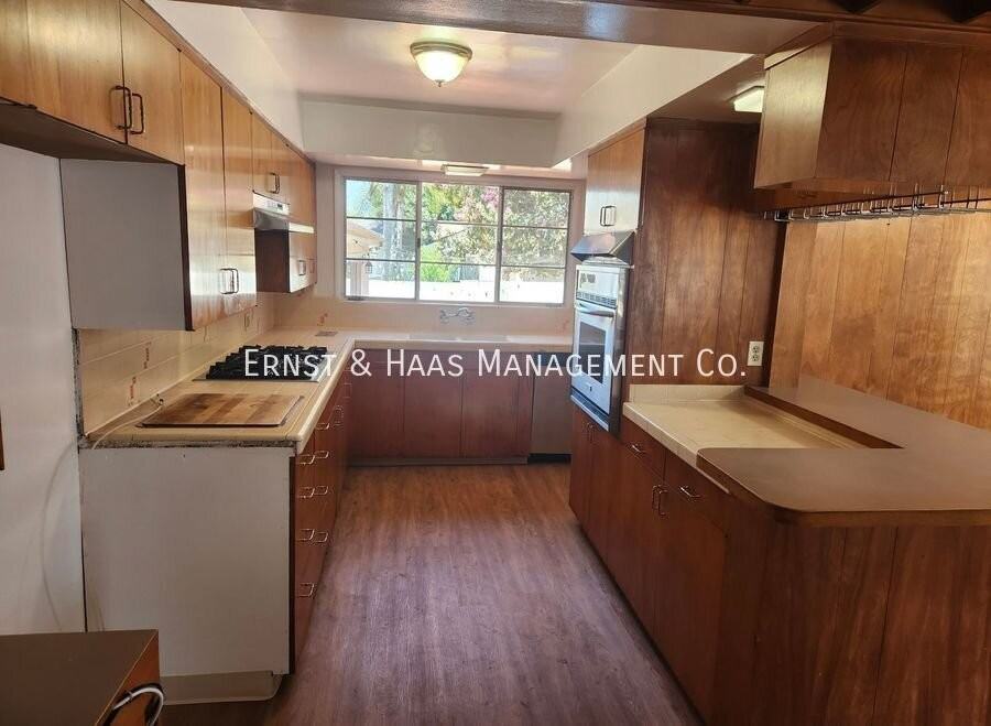 1079 E Terrace Dr - Photo 7 of 22