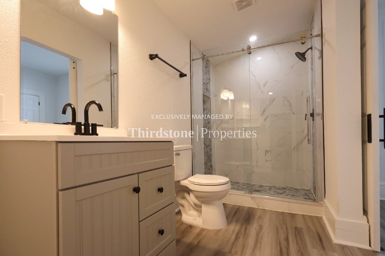 2648 Ernest St - Photo 5 of 21