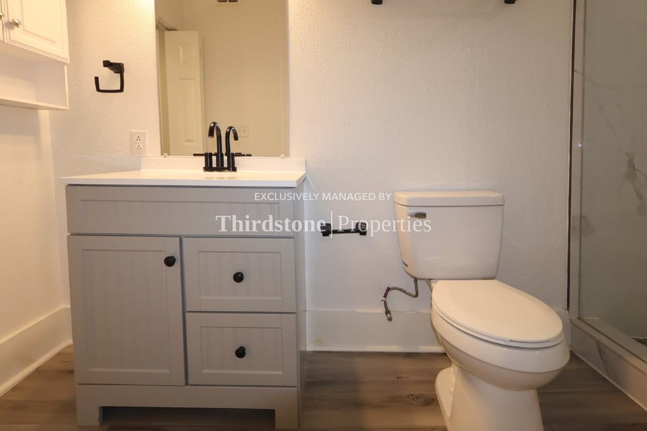 2648 Ernest St - Photo 6 of 21