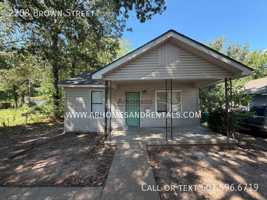 featured image of 2208 Brown St