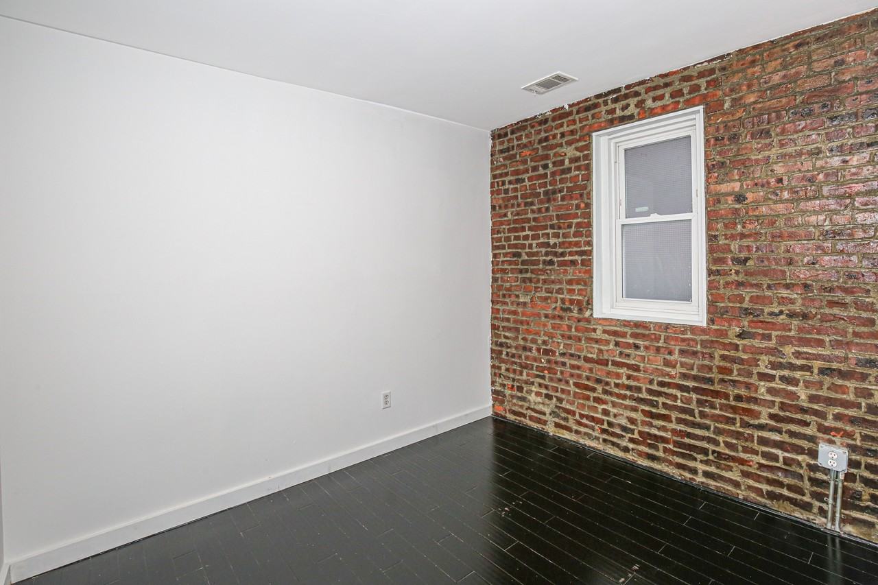1312 Putnam Ave #1 - Photo 3 of 50