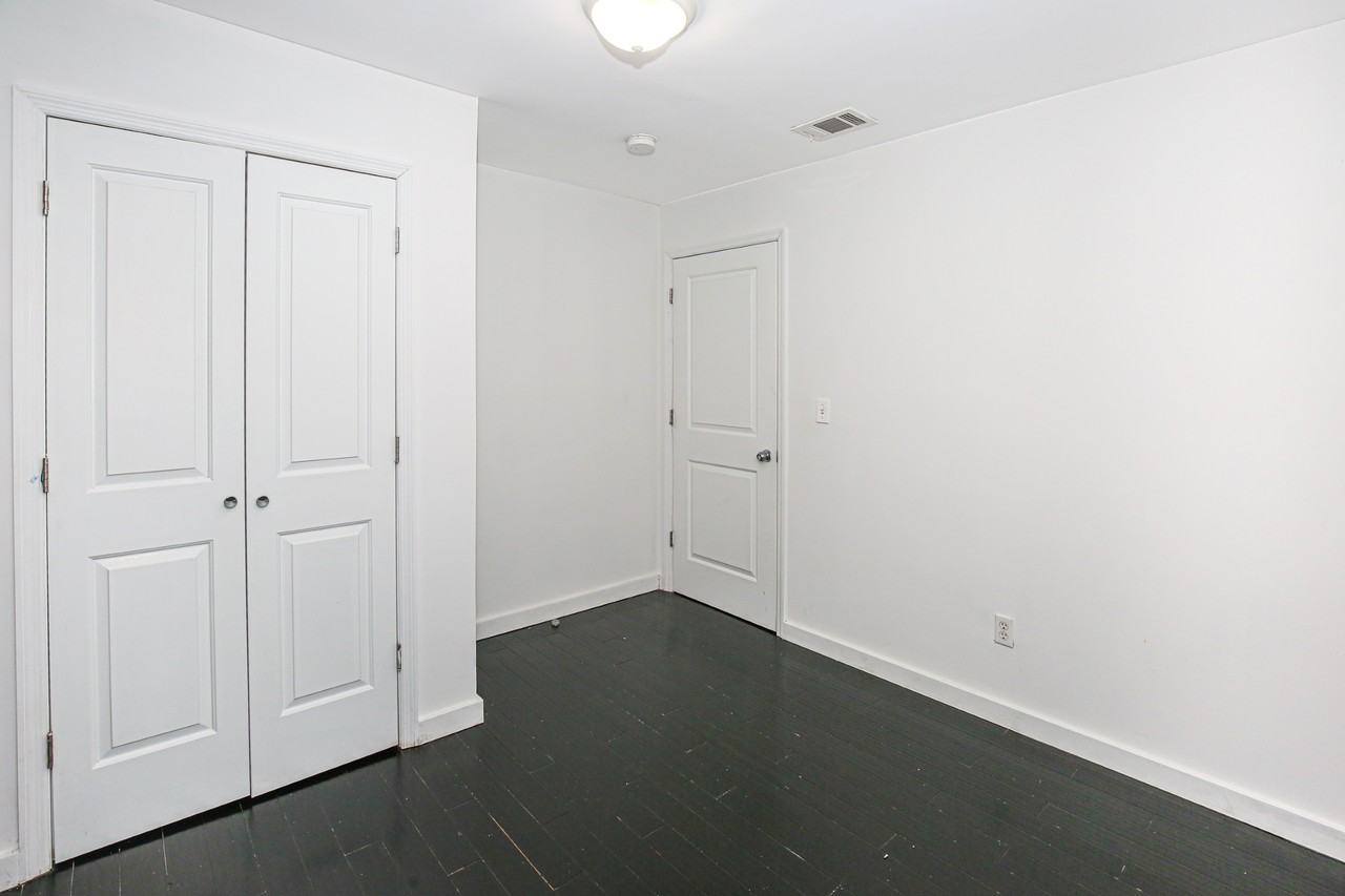 1312 Putnam Ave #1 - Photo 5 of 50