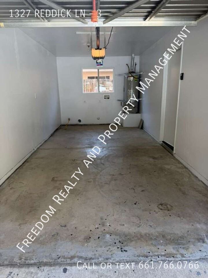 1327 Reddick Ln #3 - Photo 3 of 23