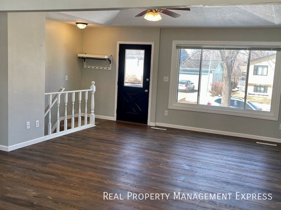 5113 W Royal St - Photo 3 of 20