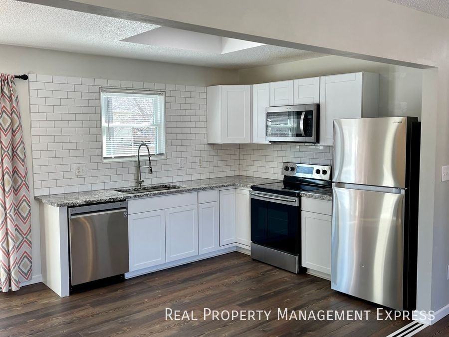 5113 W Royal St - Photo 4 of 20