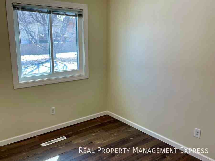 5113 W Royal St - Photo 6 of 20