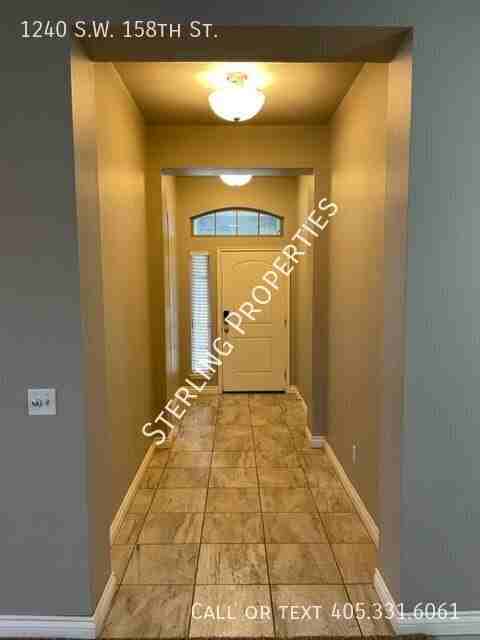 1240 Sw 158th St - Photo 3 of 41