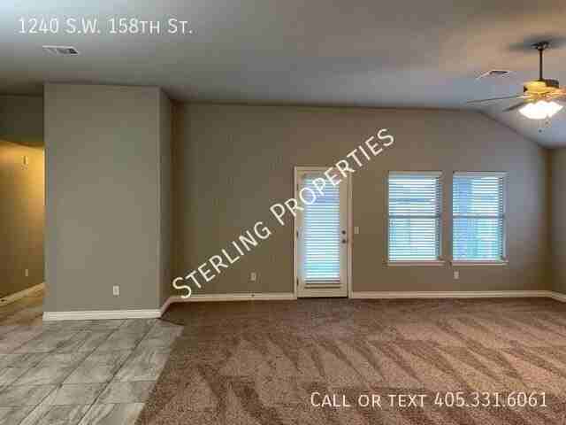 1240 Sw 158th St - Photo 4 of 41