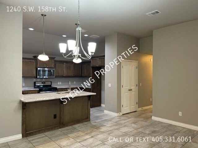 1240 Sw 158th St - Photo 5 of 41