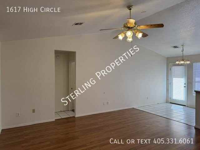 1617 High Cir - Photo 4 of 33