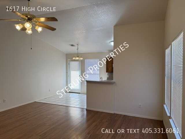 1617 High Cir - Photo 5 of 33