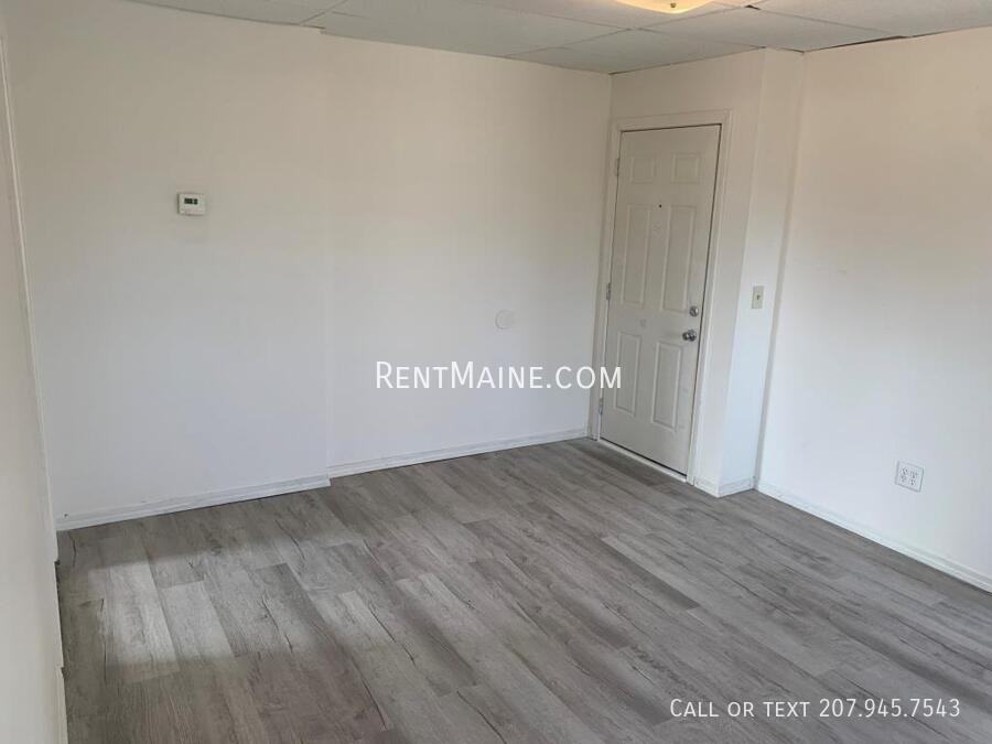 8 Commercial St #3 - Photo 4 of 18