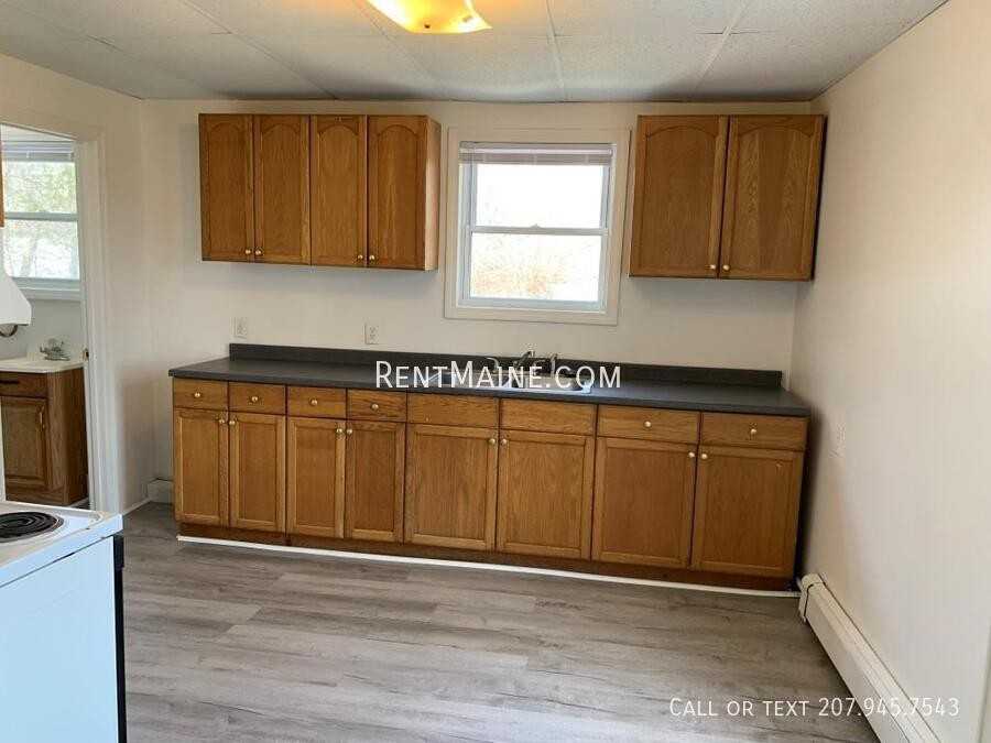 8 Commercial St #3 - Photo 6 of 18