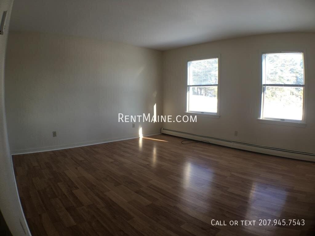 114 Main Rd S #B - Photo 3 of 9