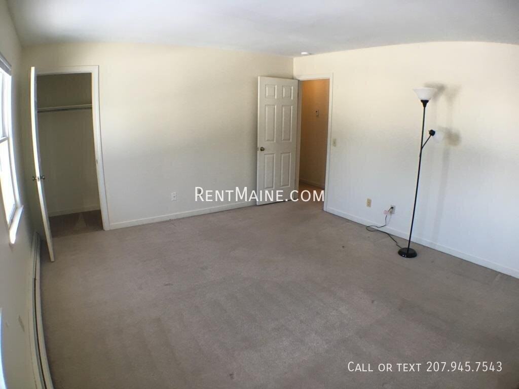 114 Main Rd S #B - Photo 5 of 9