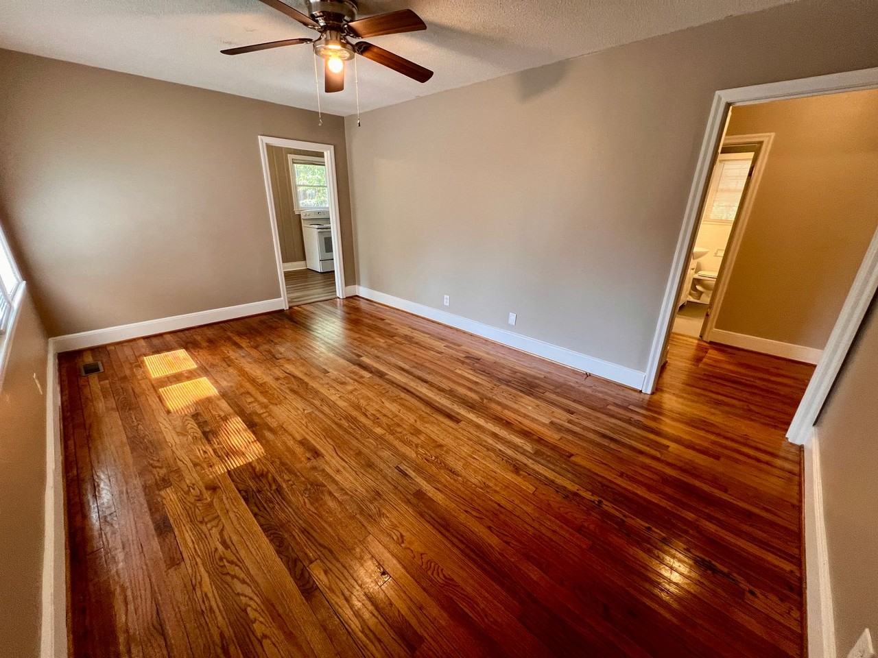 1210 Decatur St - Photo 4 of 21