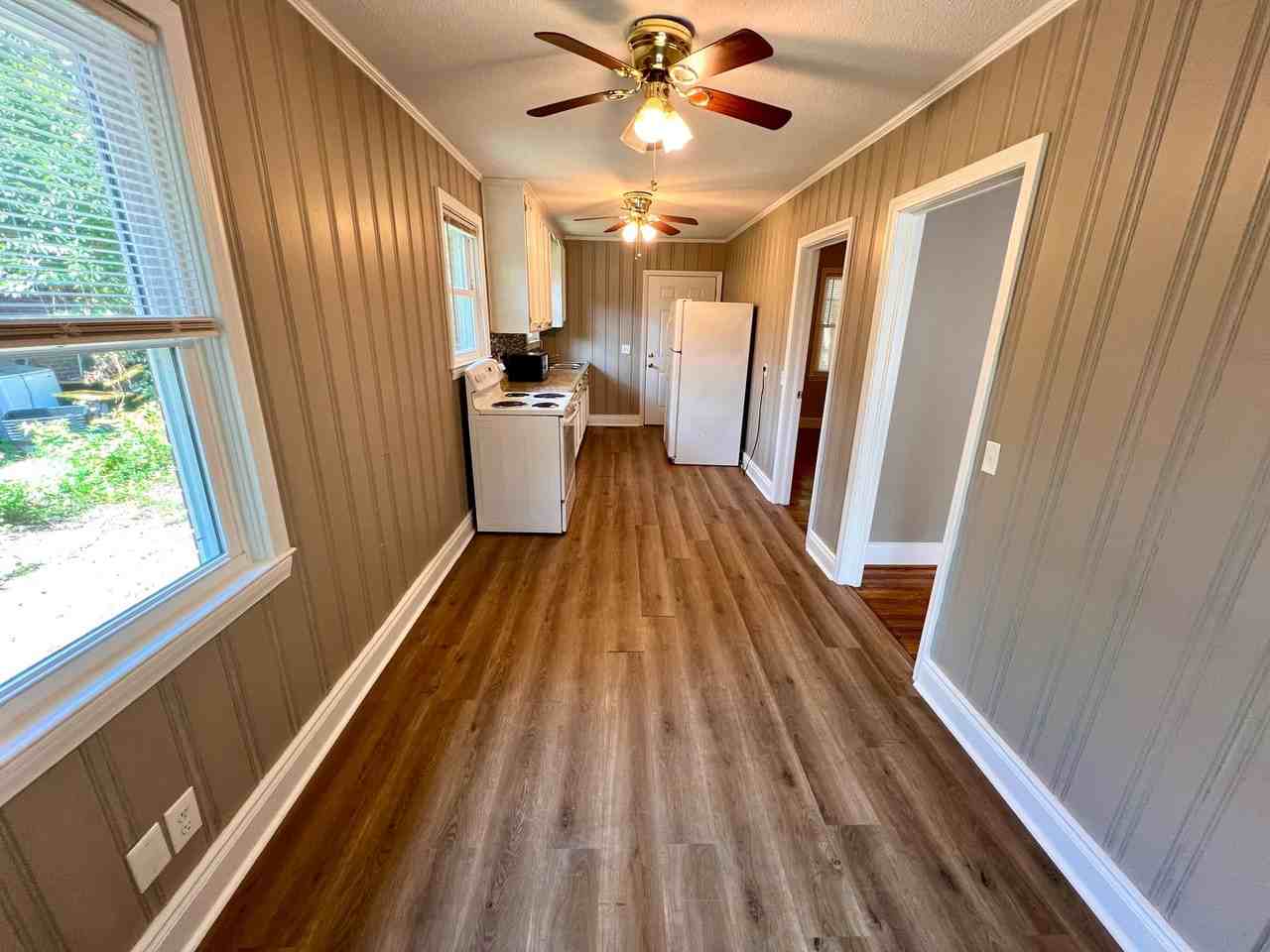 1210 Decatur St - Photo 5 of 21