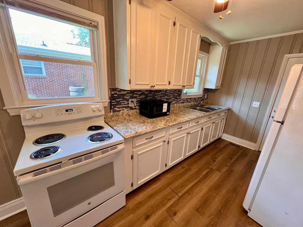1210 Decatur St - Photo 6 of 21