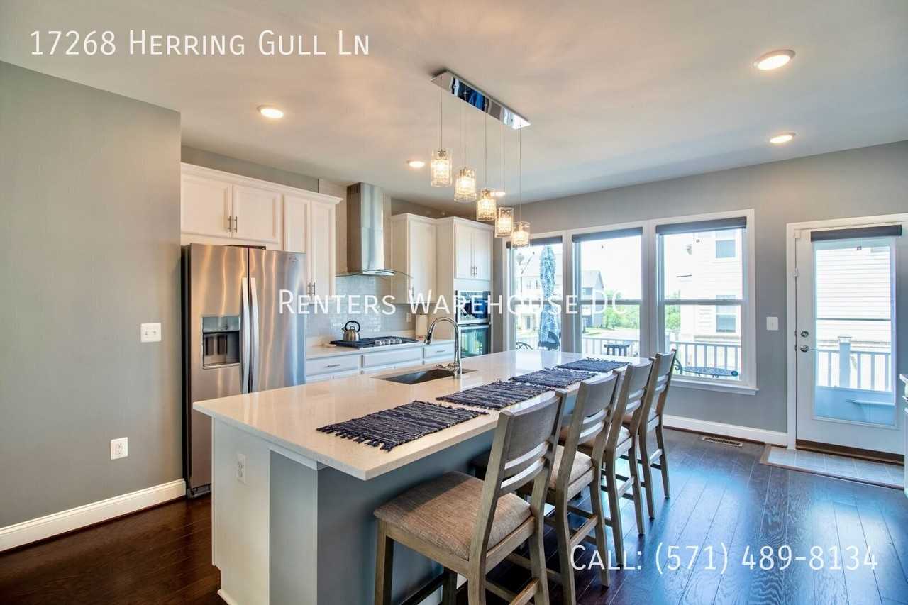 17268 Herring Gull Ln - Photo 5 of 40