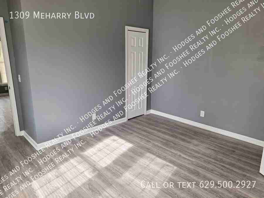 1309 Meharry Blvd - Photo 7 of 12