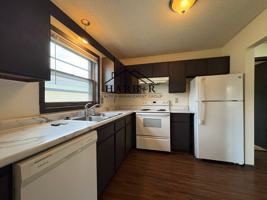 featured image of 2414 30th Ave Nw