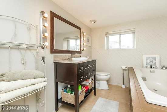 825 South Linwood Avenue - Photo 5 of 15