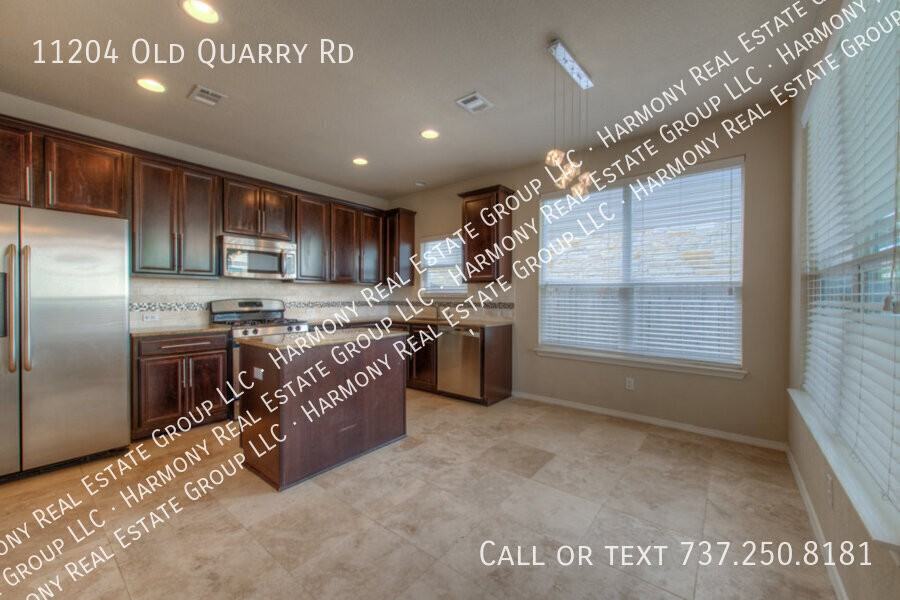 11204 Old Quarry Rd - Photo 6 of 15