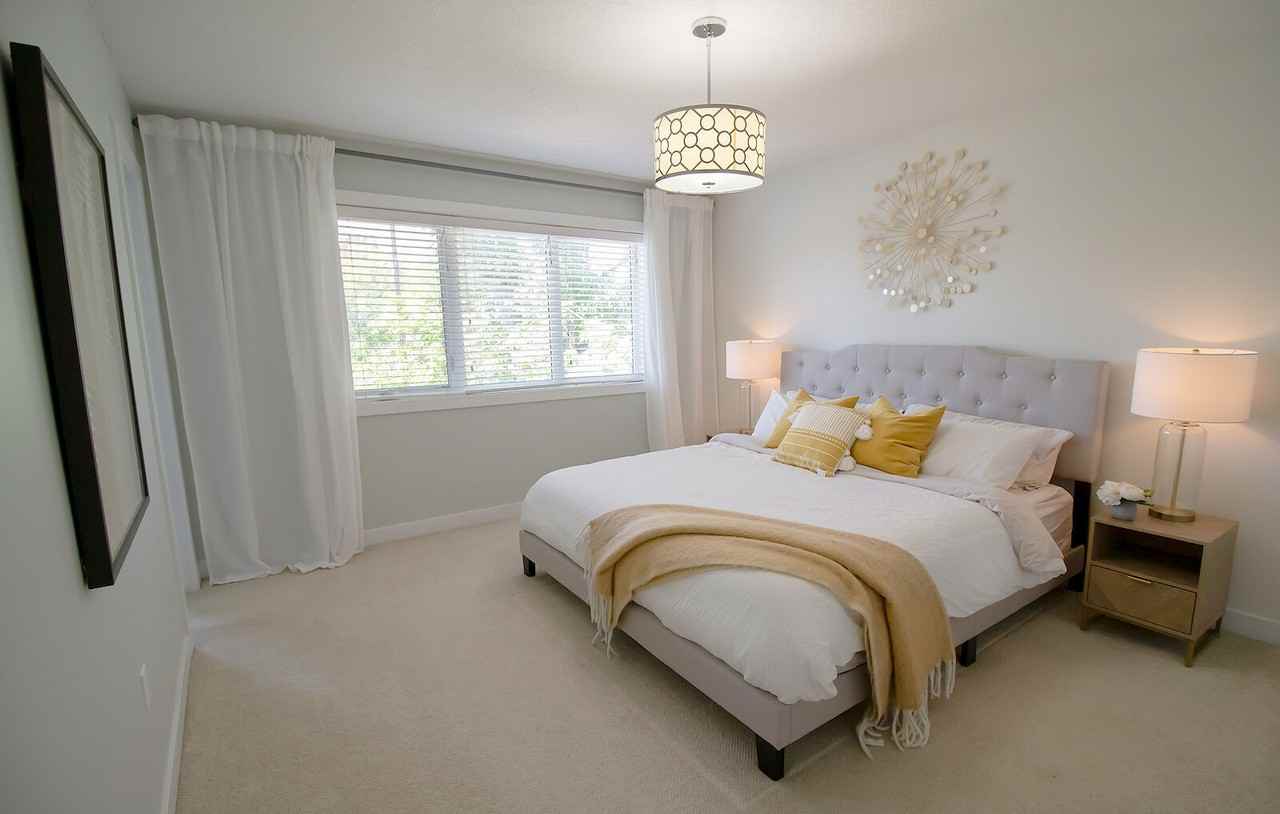 11120 129 St Nw - Photo 4 of 50