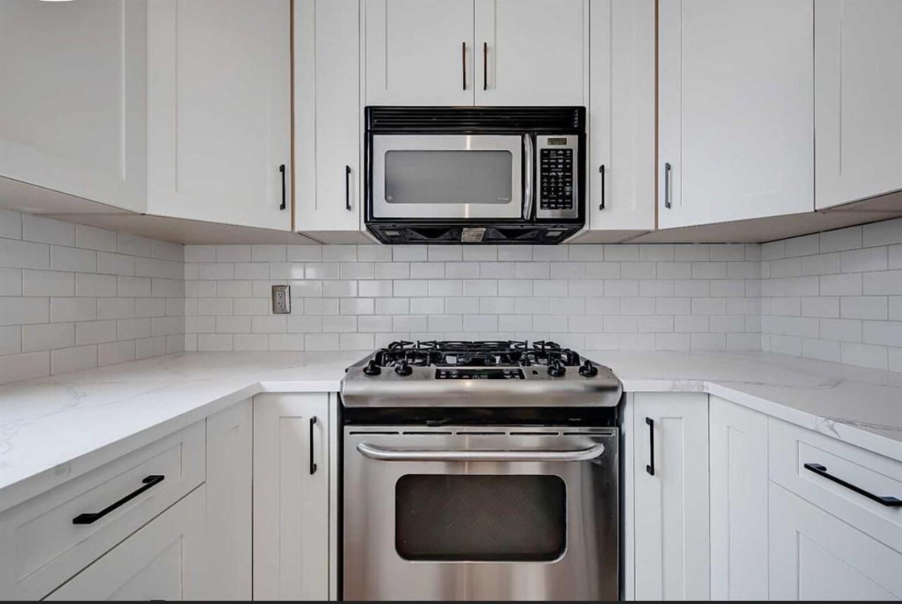 2211 17 St Sw - Photo 5 of 46