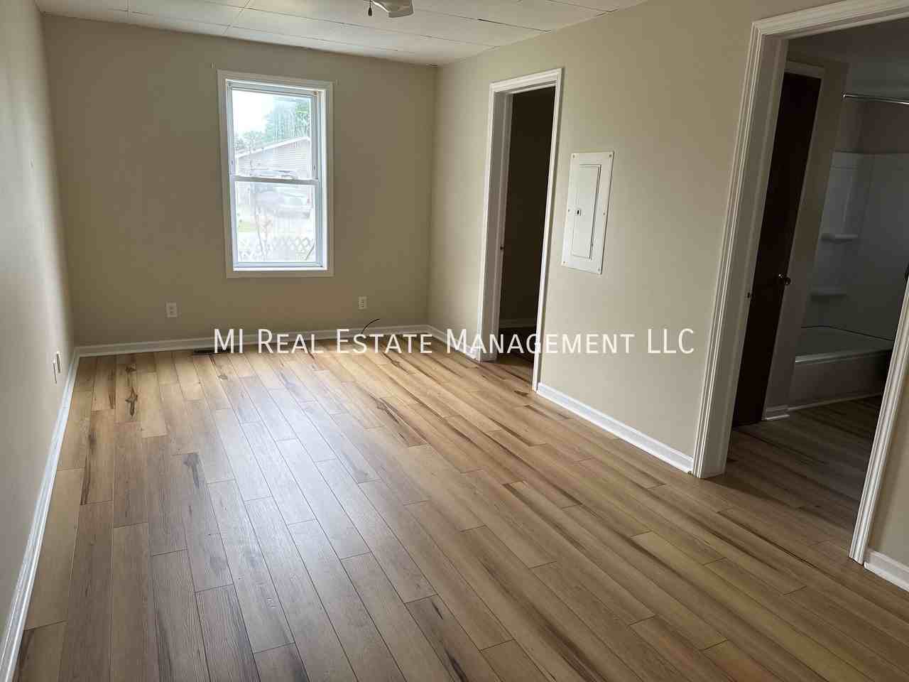 603 N Pine St - Photo 6 of 9