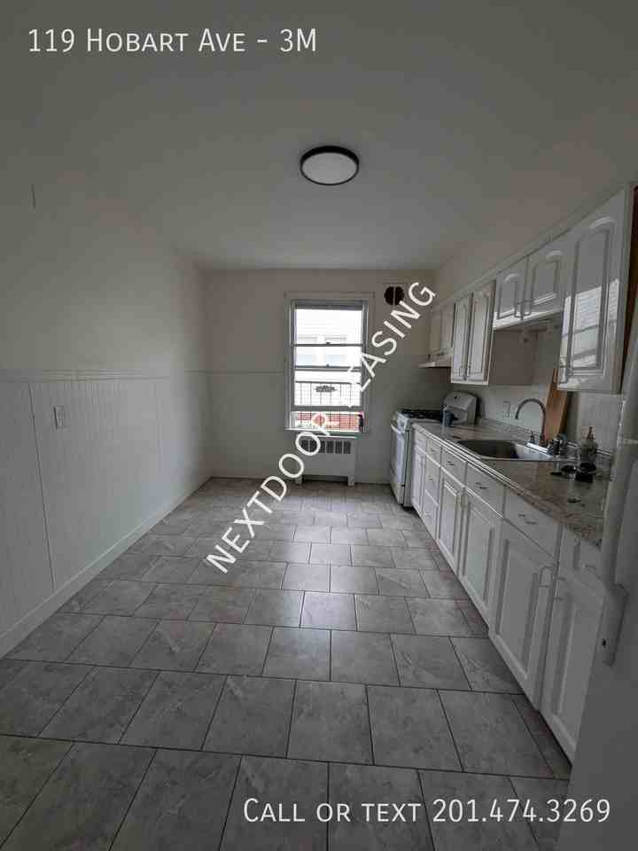 119 Hobart Ave #3M - Photo 6 of 10