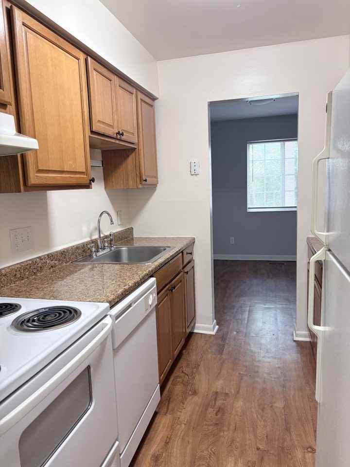 Wood Grove Place - Photo 3 of 17