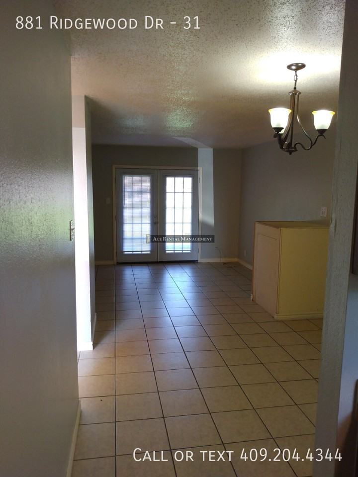 881 Ridgewood Dr #31 - Photo 6 of 7