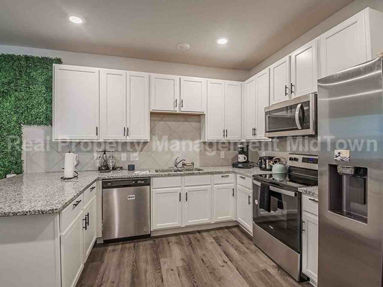 5632 Shore Point Trl - Photo 3 of 21