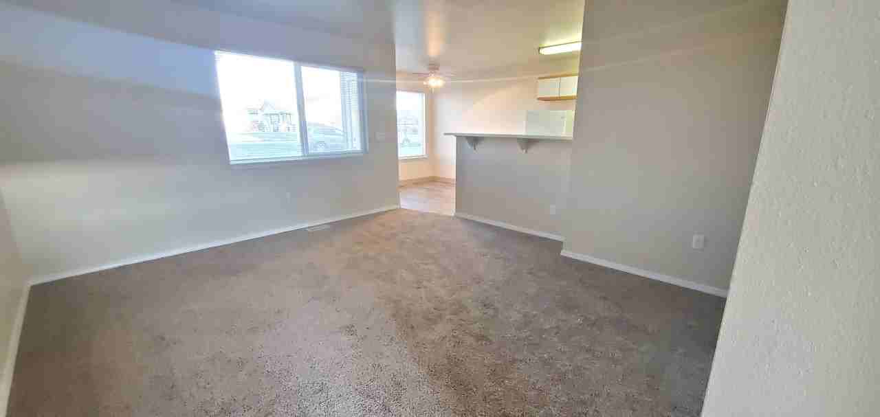 631 Saratoga Dr #103 - Photo 5 of 49