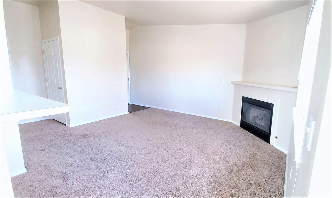 614 Windemere Dr #202 - Photo 7 of 50