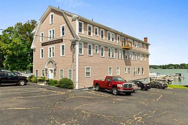 41 E High St #3