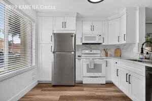 9899 Kamena Cir - Photo 4 of 29