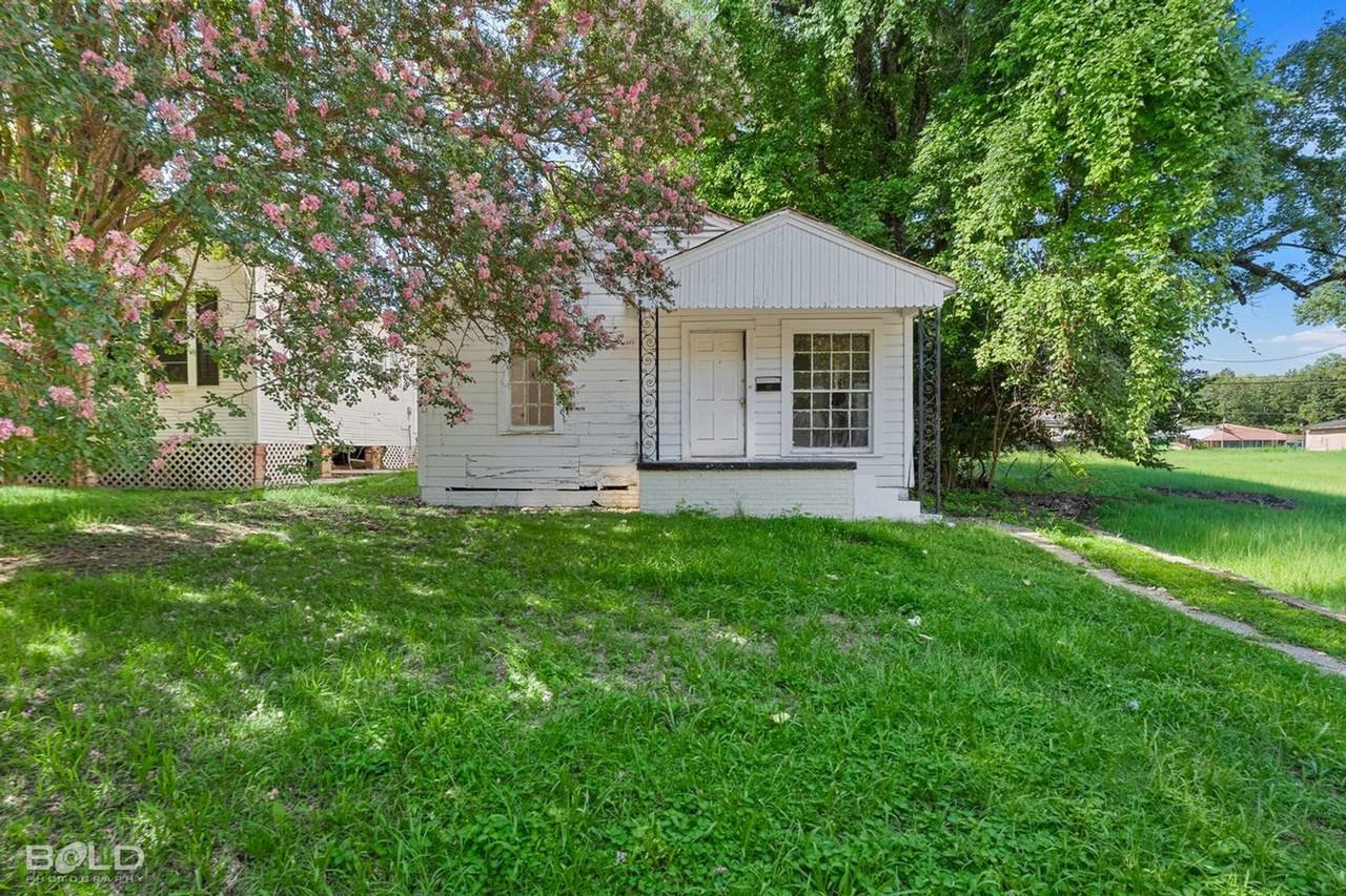 3325 Judson St - Photo 3 of 4