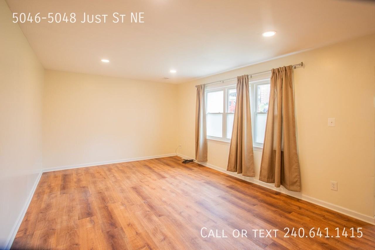 5046 Just St Ne - Photo 6 of 26